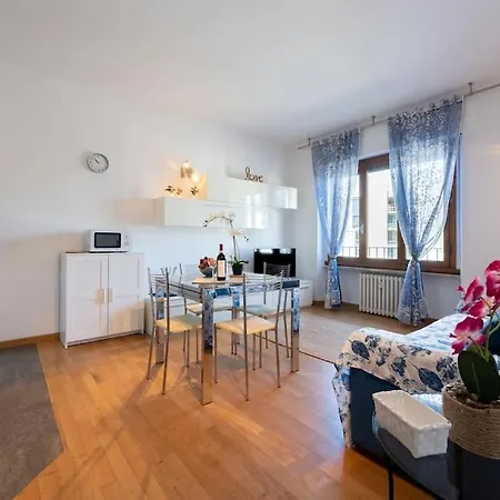 Apartment Belfiore Tot_ By The Railway Station Florenz